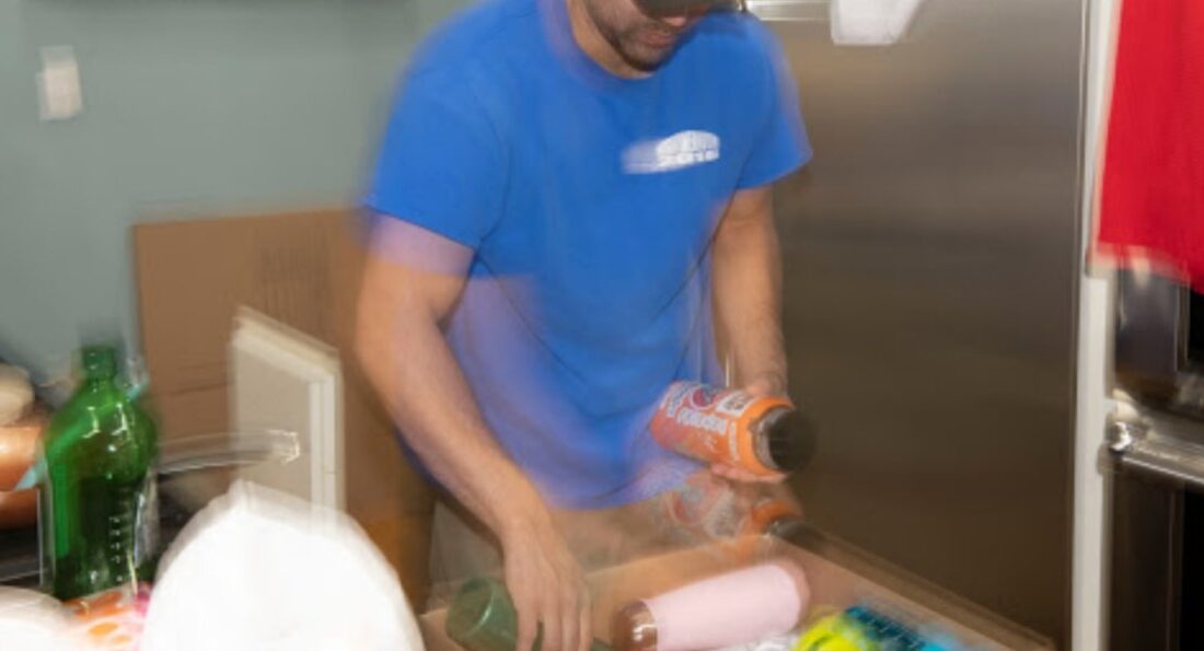 Kitchen Packing Mighty Men Moving
